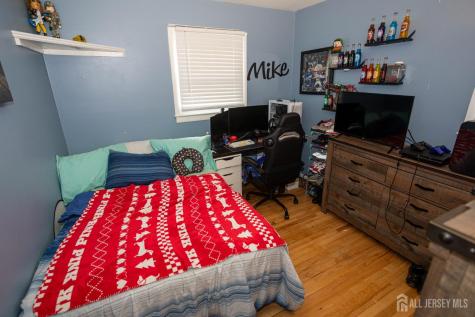 10 Schmitt Street Sayreville NJ 08872