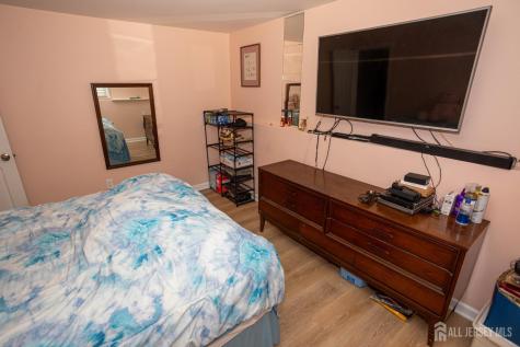 10 Schmitt Street Sayreville NJ 08872