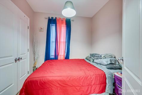 40 Wedgewood Avenue Woodbridge Proper NJ 07095