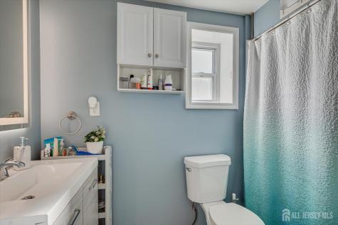40 Wedgewood Avenue Woodbridge Proper NJ 07095