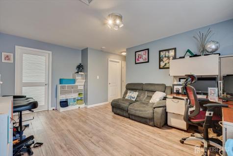 40 Wedgewood Avenue Woodbridge Proper NJ 07095