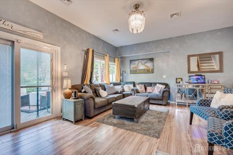 40 Wedgewood Avenue Woodbridge Proper NJ 07095