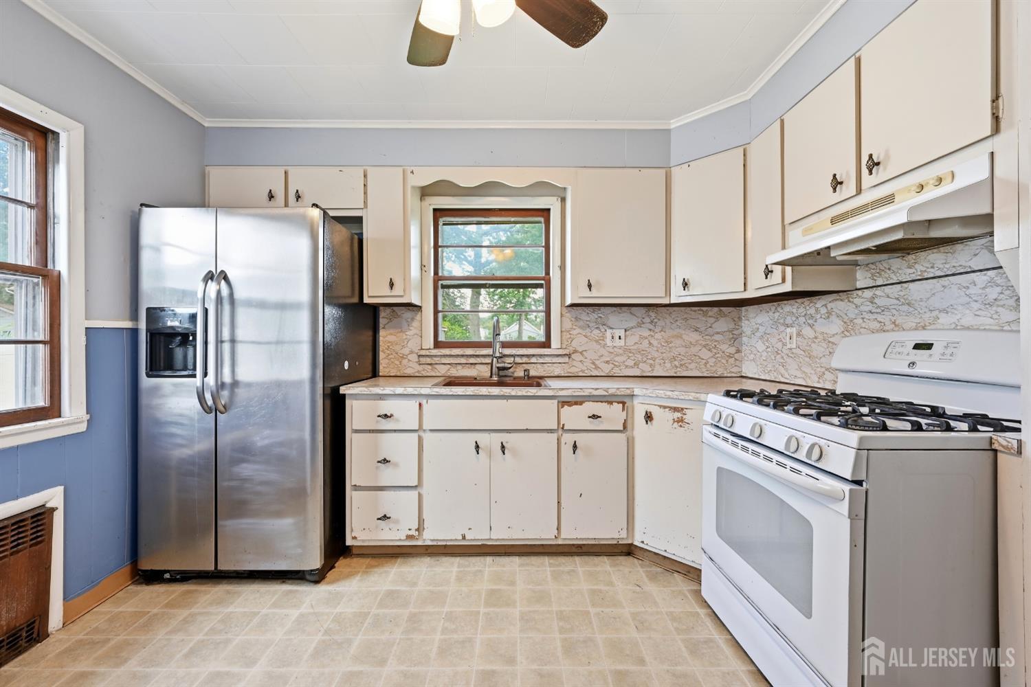42 Brookwood Road Spotswood NJ 08884