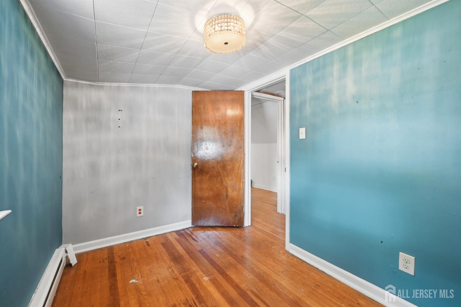 42 Brookwood Road Spotswood NJ 08884