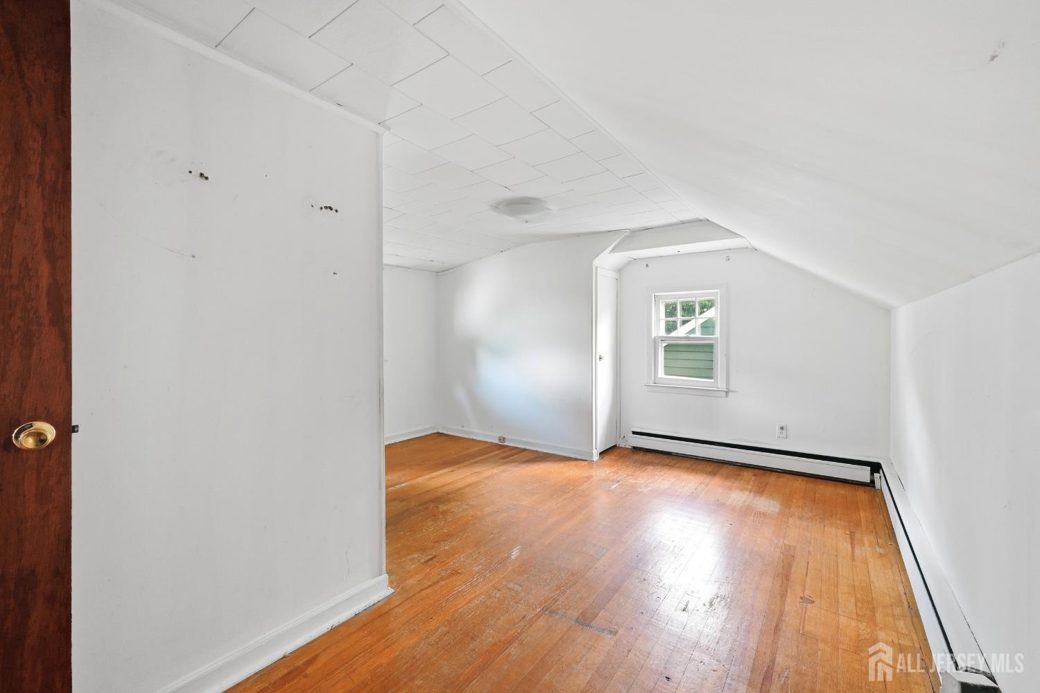 42 Brookwood Road Spotswood NJ 08884