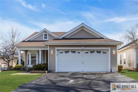 12 Bellflower Drive Lakewood NJ 08701