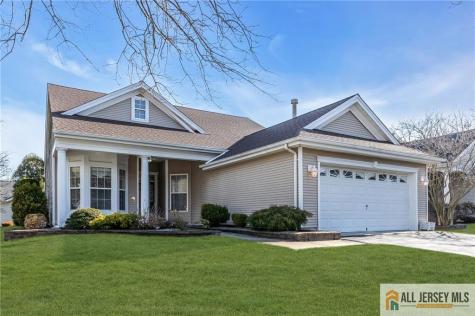 12 Bellflower Drive Lakewood NJ 08701