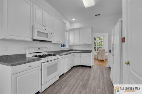 12 Bellflower Drive Lakewood NJ 08701