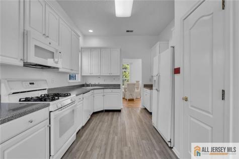 12 Bellflower Drive Lakewood NJ 08701