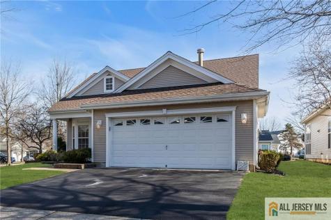 12 Bellflower Drive Lakewood NJ 08701