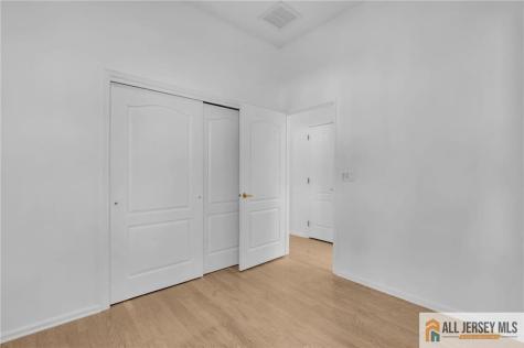 12 Bellflower Drive Lakewood NJ 08701