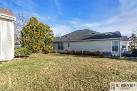 12 Bellflower Drive Lakewood NJ 08701