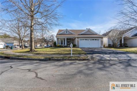 12 Bellflower Drive Lakewood NJ 08701