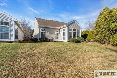12 Bellflower Drive Lakewood NJ 08701