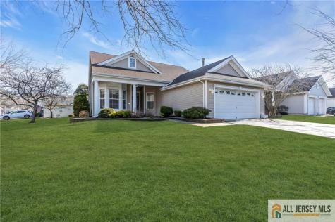 12 Bellflower Drive Lakewood NJ 08701