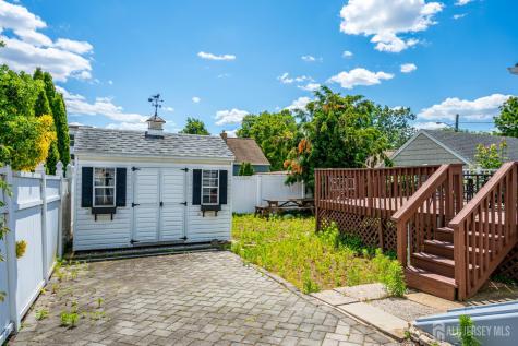 17 Vanderbuilt Place Woodbridge Proper NJ 07095
