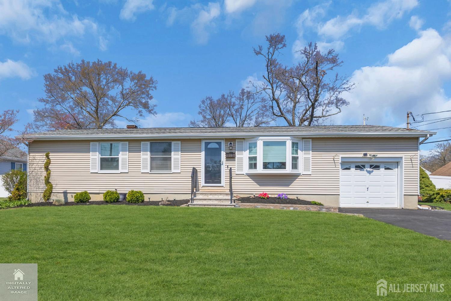 71 Pine Street Spotswood NJ 08884