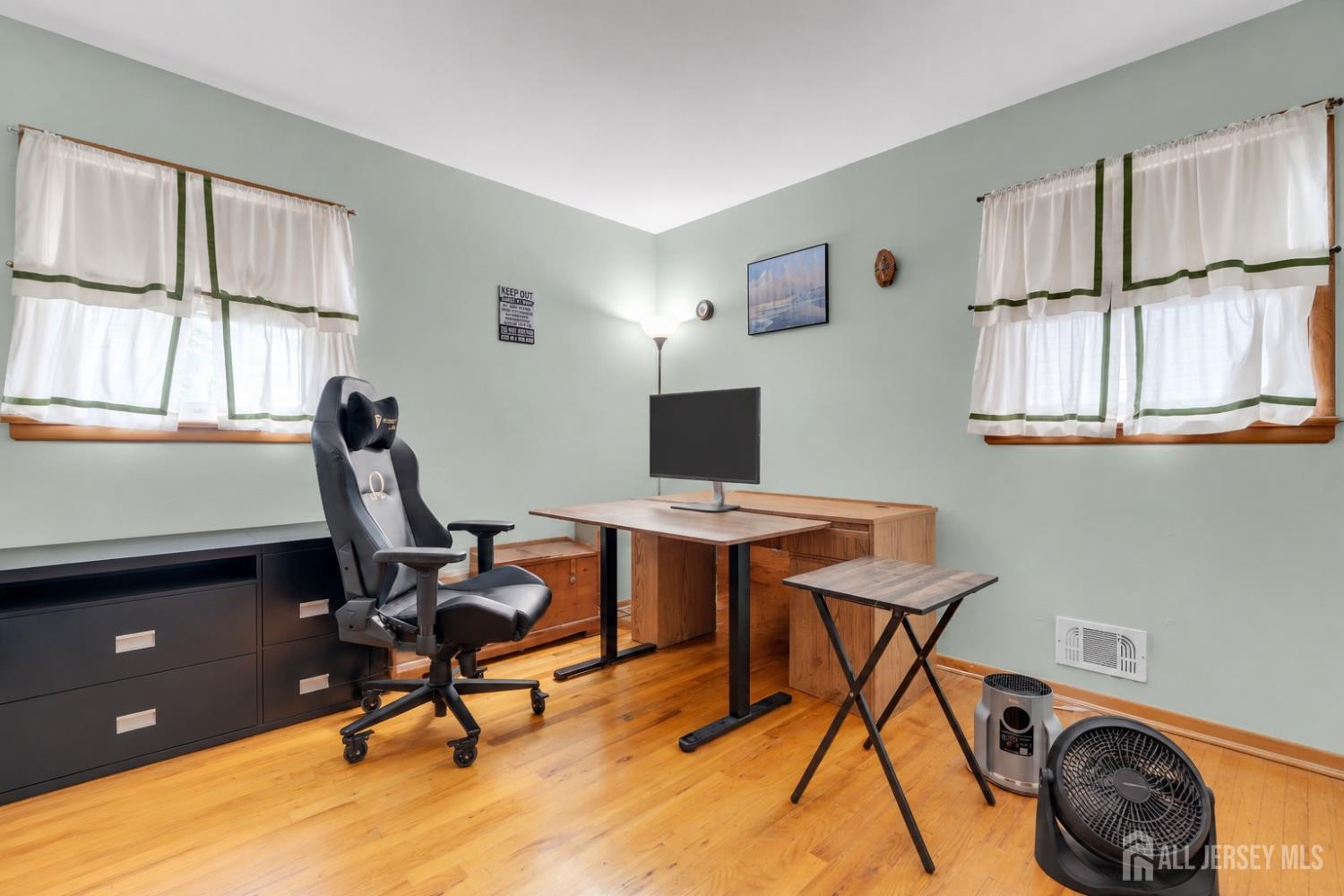231 Temple Way Colonia NJ 07067