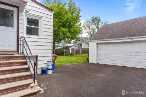 1032 E.blancke Street Linden NJ 07036