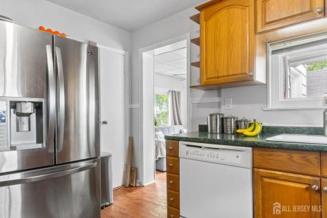 1032 E.blancke Street Linden NJ 07036