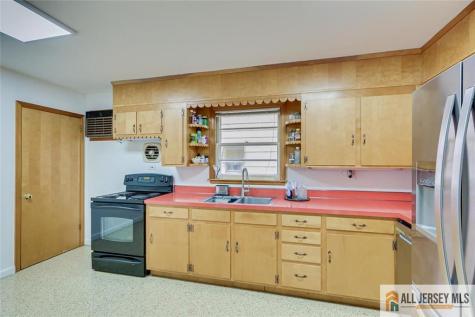 26 Goodwill Place Metuchen NJ 08840