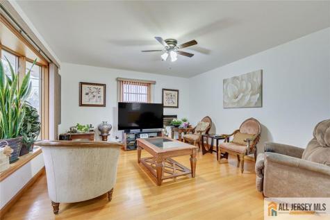 26 Goodwill Place Metuchen NJ 08840