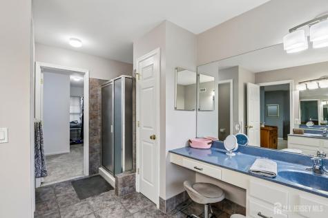 17 Miller Circle Pennington NJ 08534