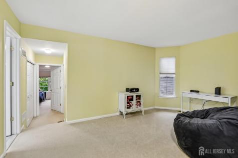 17 Miller Circle Pennington NJ 08534