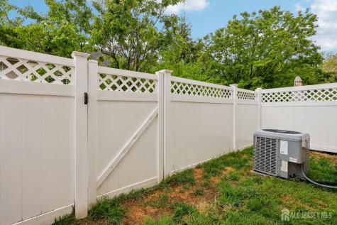 17 Miller Circle Pennington NJ 08534