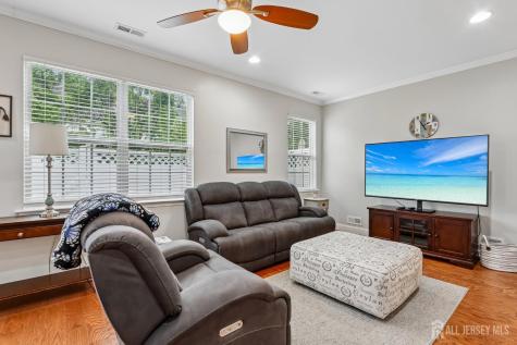 17 Miller Circle Pennington NJ 08534