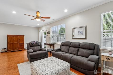 17 Miller Circle Pennington NJ 08534