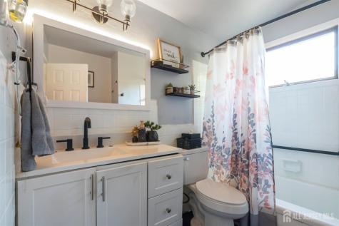 21 Rieder Road Spotswood NJ 08884