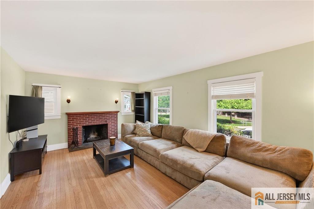 12 Capner Street Flemington NJ 08822