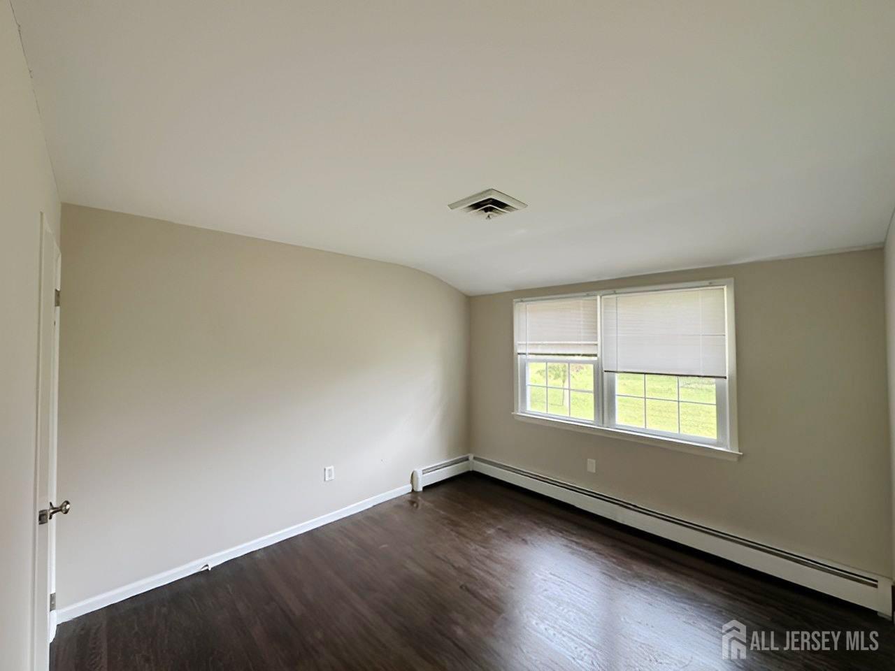 28 Rockleigh Drive Ewing NJ 08628