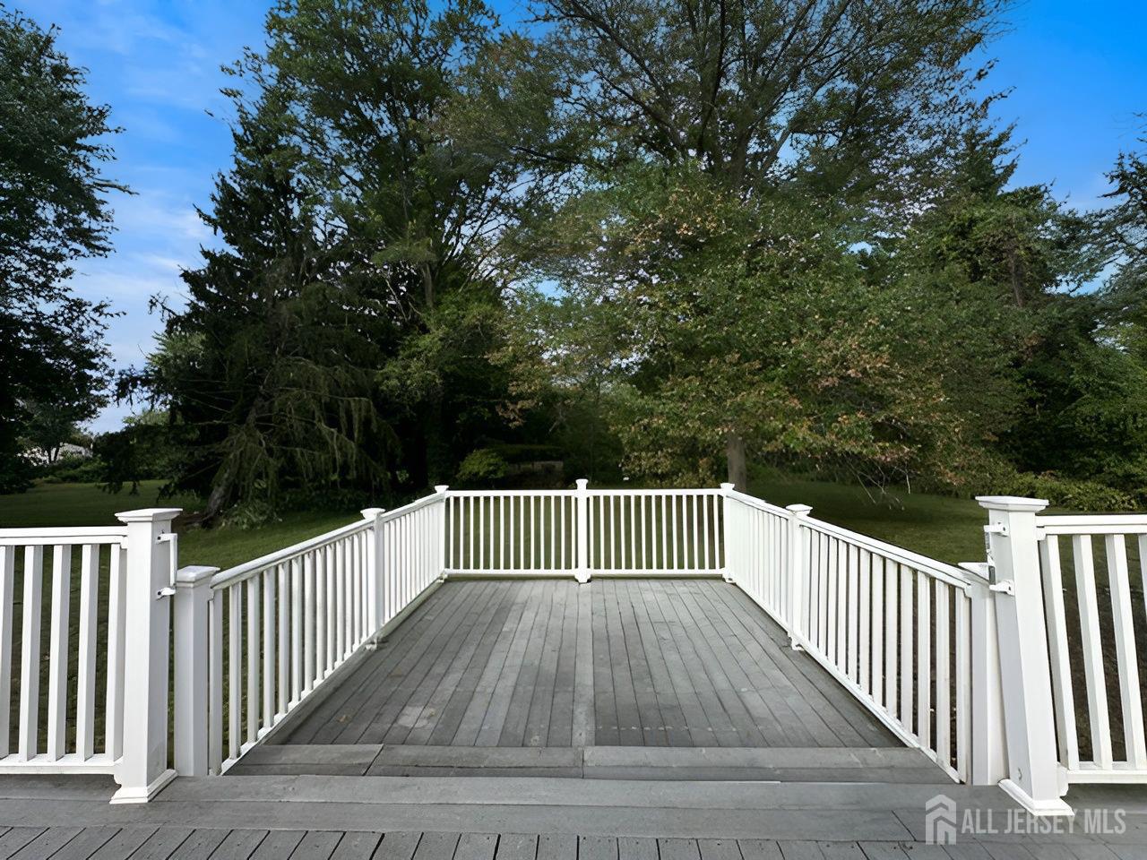 28 Rockleigh Drive Ewing NJ 08628