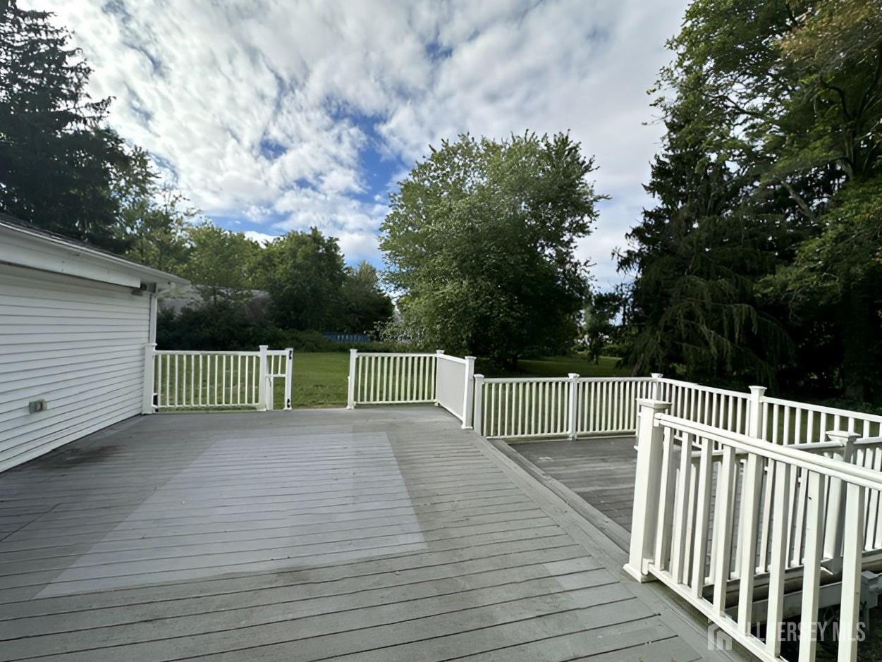 28 Rockleigh Drive Ewing NJ 08628