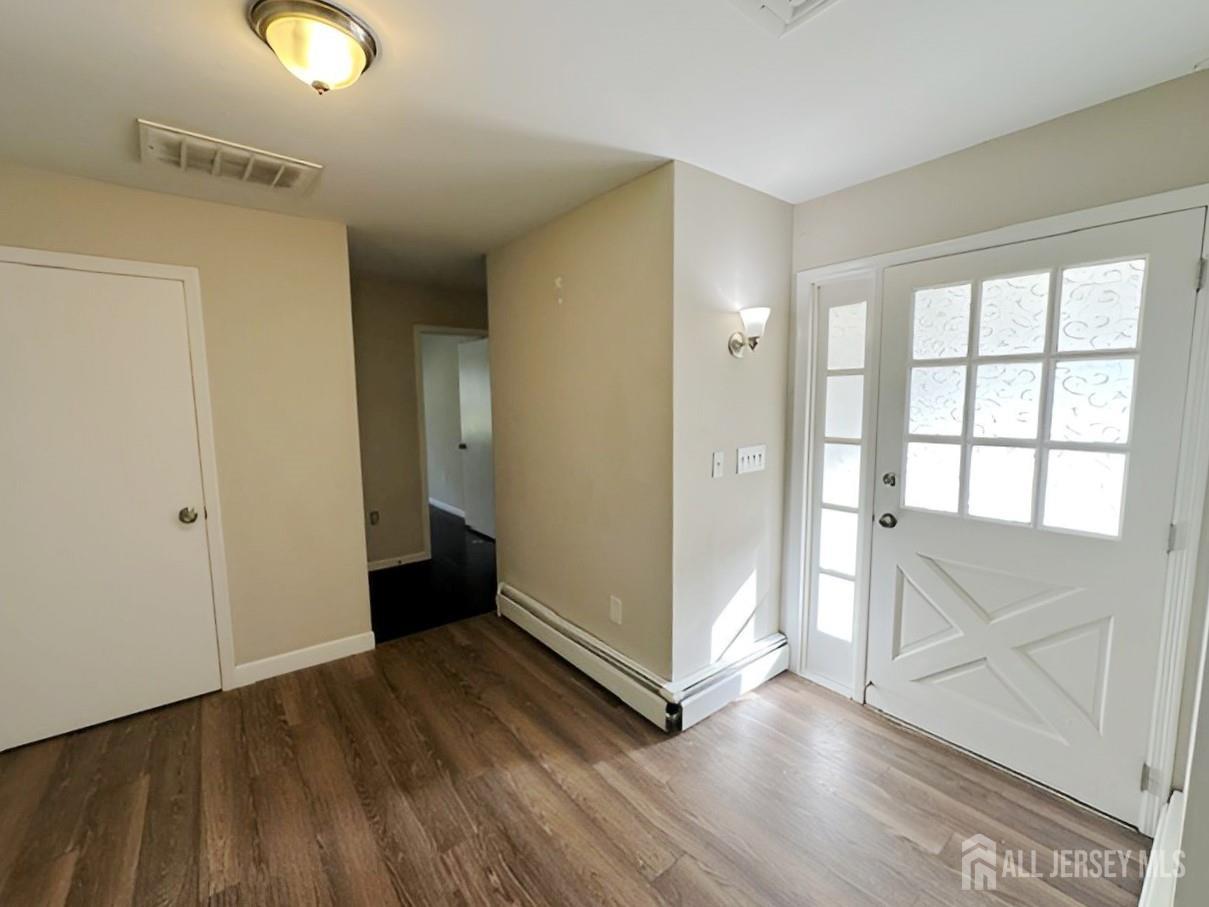 28 Rockleigh Drive Ewing NJ 08628