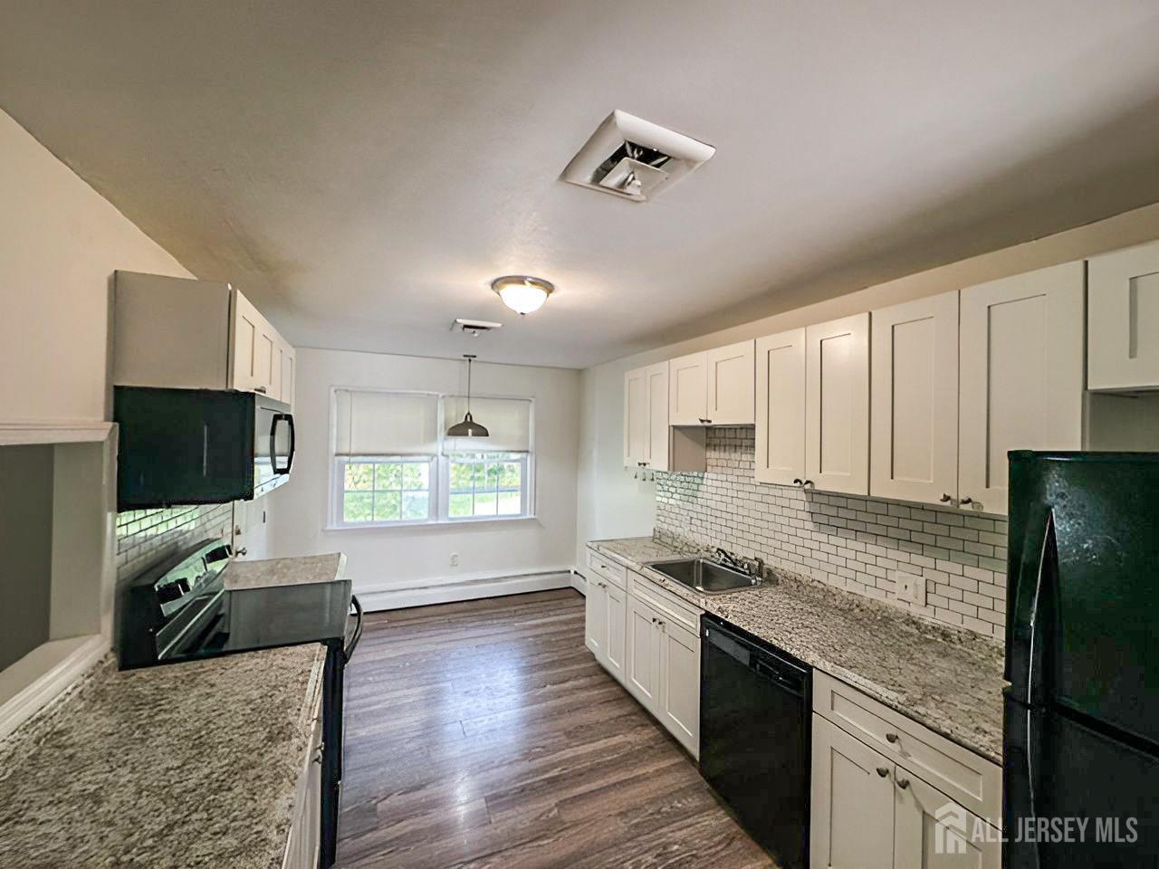 28 Rockleigh Drive Ewing NJ 08628