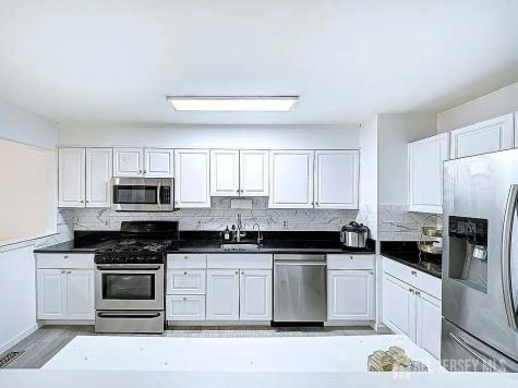 351 Bowler Court Piscataway NJ 08854