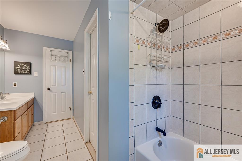 2 Jay Court South Brunswick NJ 08824