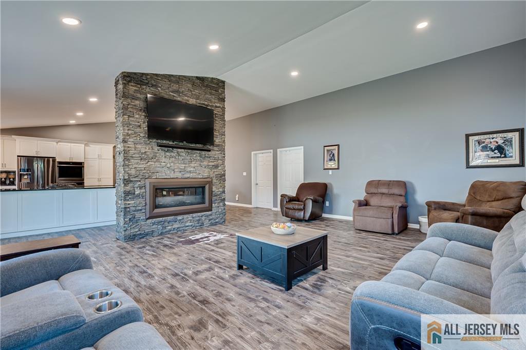 2 Jay Court South Brunswick NJ 08824