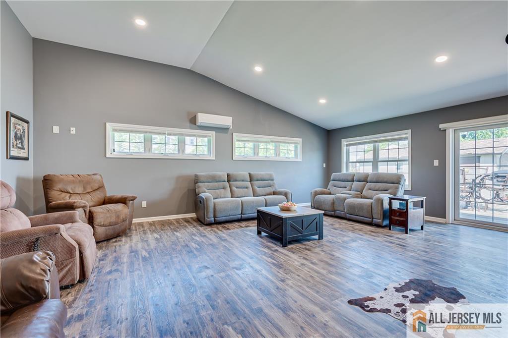 2 Jay Court South Brunswick NJ 08824