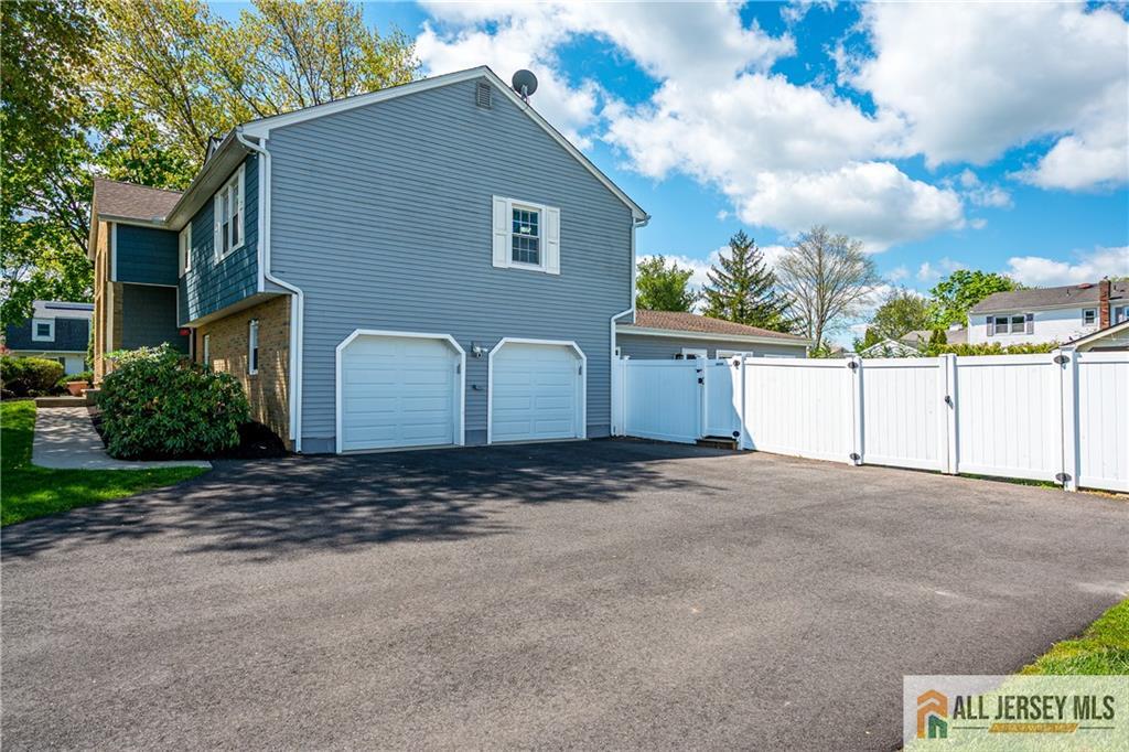 2 Jay Court South Brunswick NJ 08824