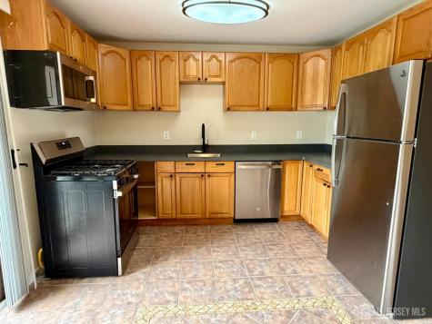 377 Bolton Road East Windsor NJ 08520