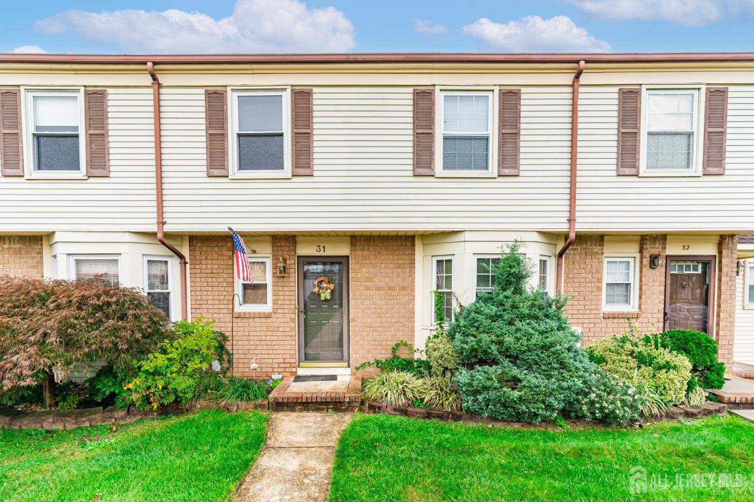 31 Astor Court Sayreville NJ 08872