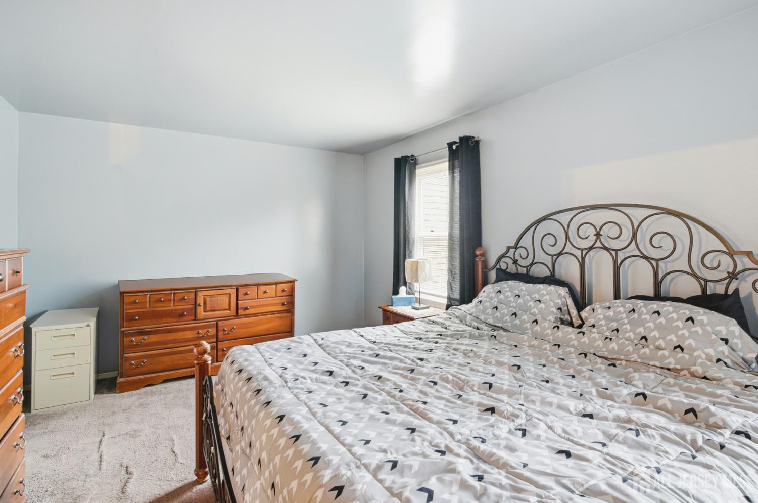 31 Astor Court Sayreville NJ 08872