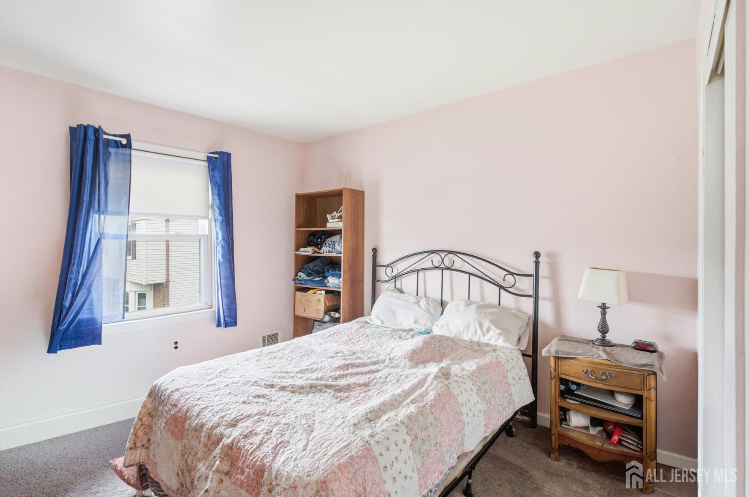 31 Astor Court Sayreville NJ 08872