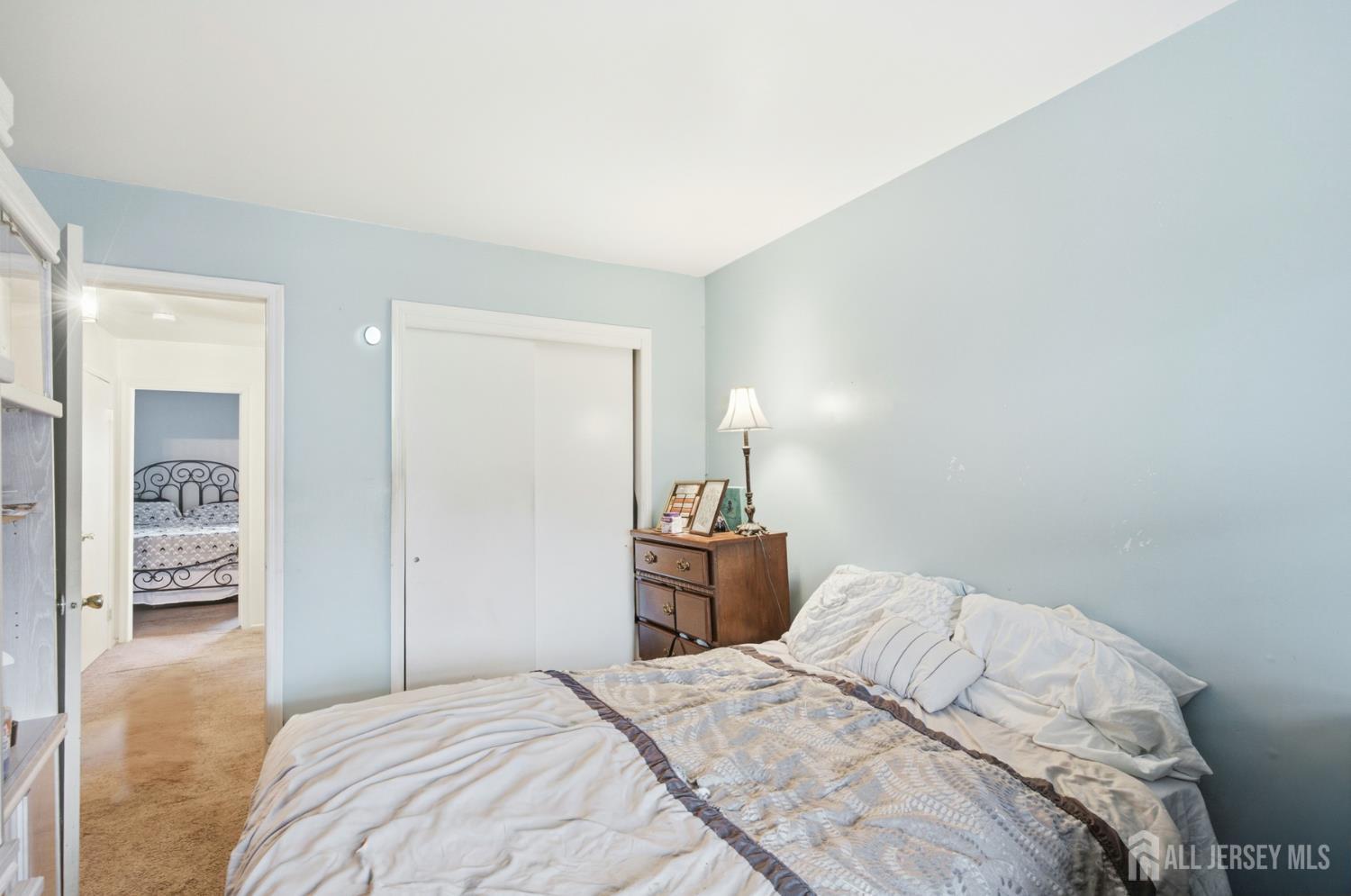 31 Astor Court Sayreville NJ 08872