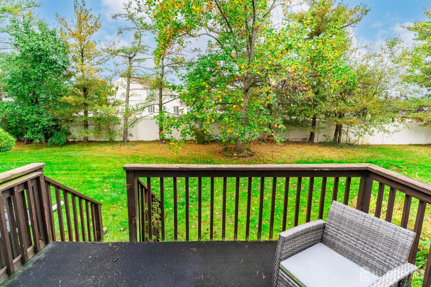 31 Astor Court Sayreville NJ 08872