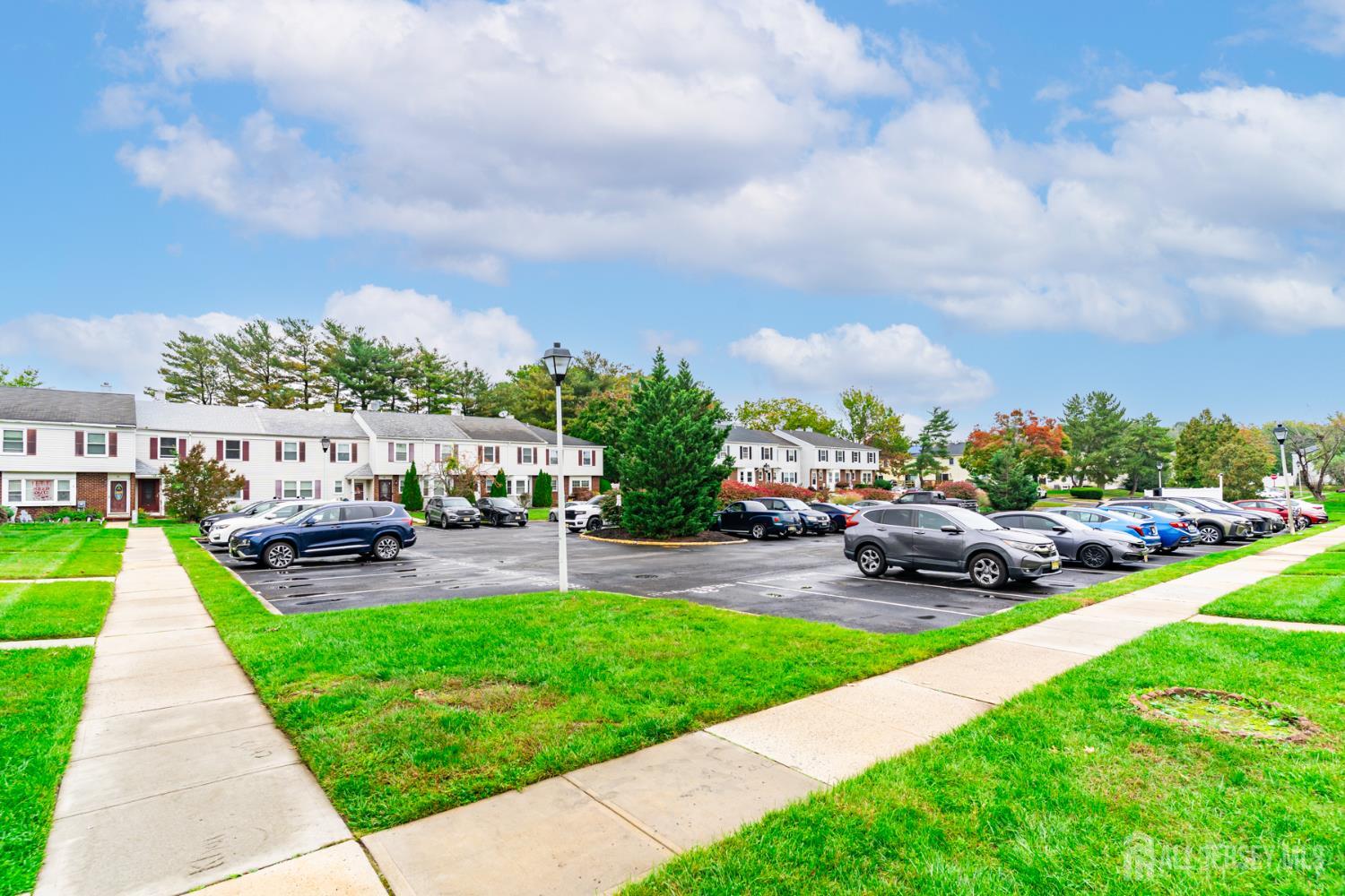 31 Astor Court Sayreville NJ 08872